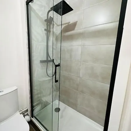 Hyper Centre Apartment
